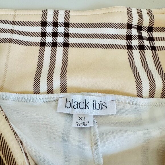 BLACK IBIS PLEATED CHECKERED SHORT SKORTS SKIRT WITH SHORTS XL - Picture 4 of 6